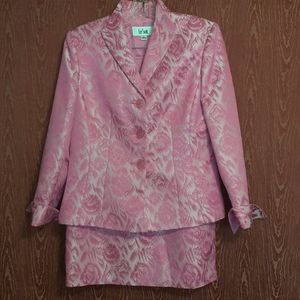 Le Suit Pink Skirt Set